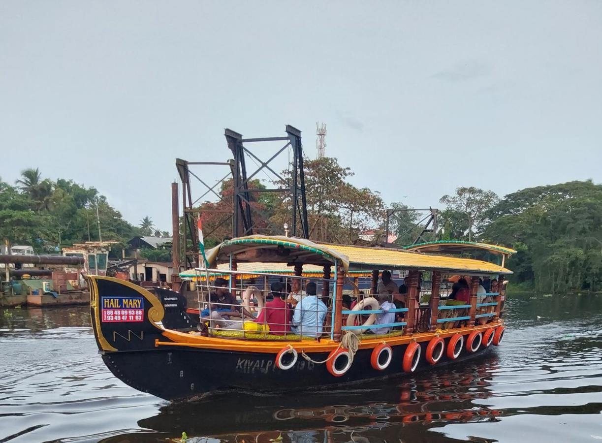 Johnson'S Homestay - Ecohouseboat Alappuzha Extérieur photo